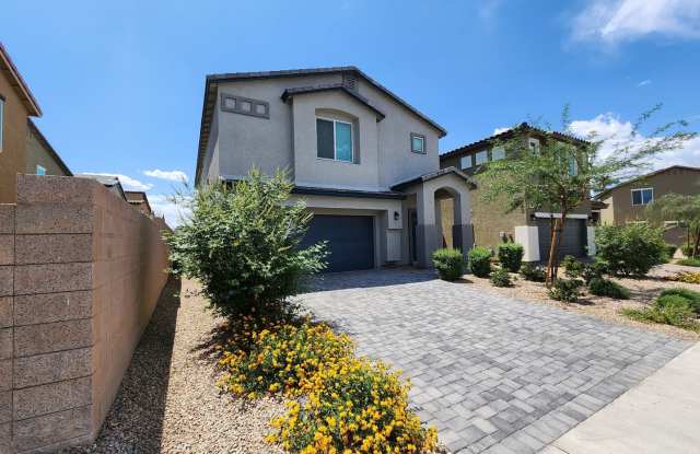 A Fairly New Home with 5 Bedrooms in a gated community Gallery 3