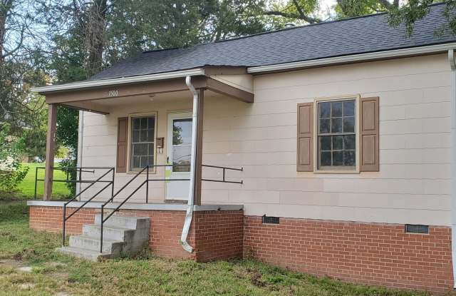 3 Bedroom 1 Bathroom House photos photos