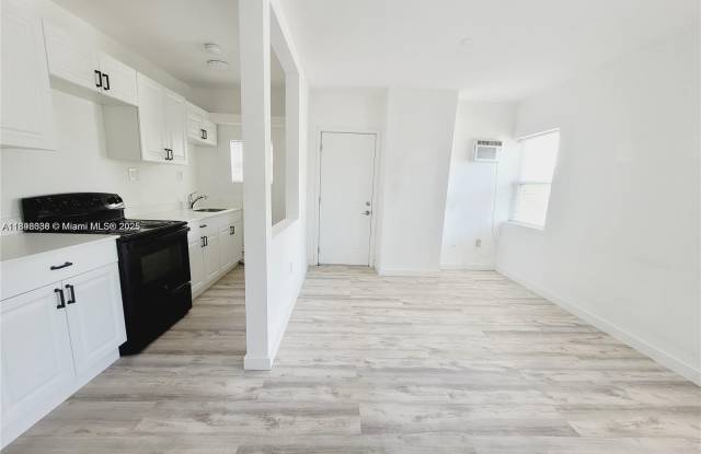 1922 NW 1st St photos photos 1922 NW 1st St photos photos