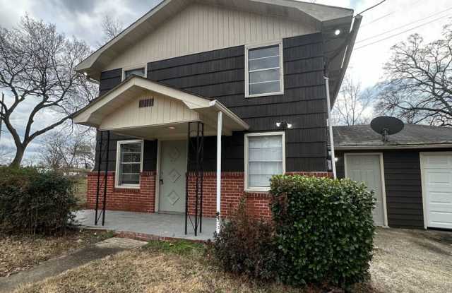 Spacious 3BR/2BA with Cozy Fireplace & Bright Living photos photos