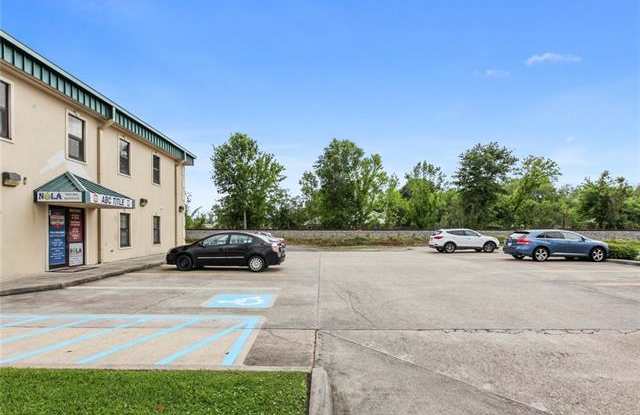 1101 W AIRLINE Highway Gallery 3