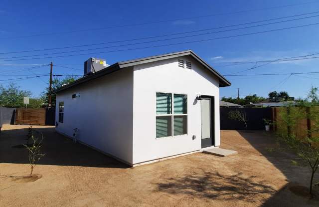 2238 N. 14th Pl. - Rear Gallery 1