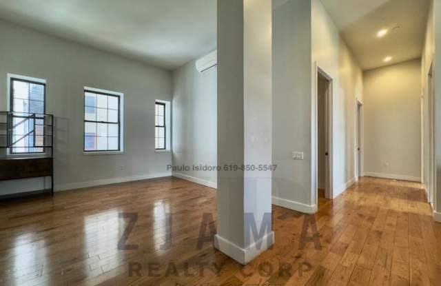 72 Willoughby St. photos photos