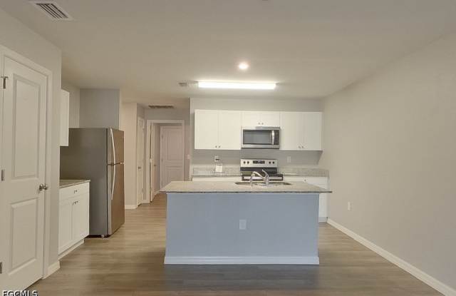 18328 Gibraltar Lane Gallery 4
