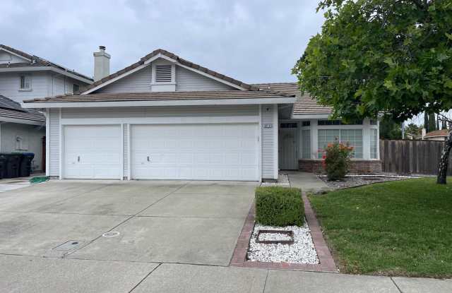 3br/2ba Home on corner lot photos photos
