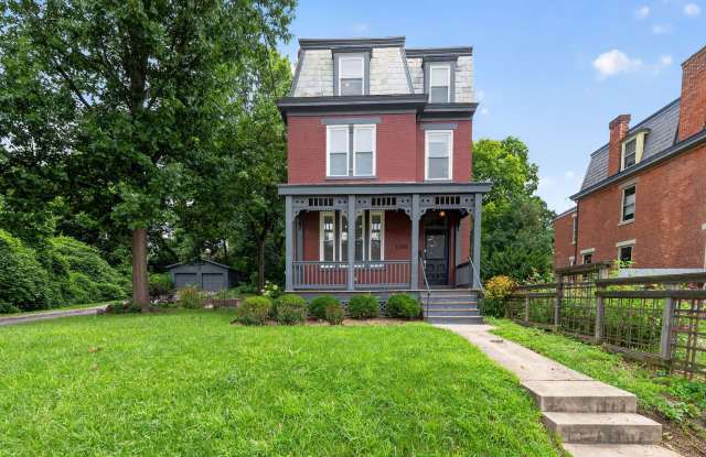 NORTHSIDE- Charming 4 bed 3.5 bath Gallery 1