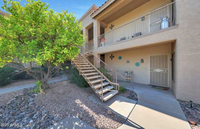 13804 N SAGUARO Boulevard Gallery 3