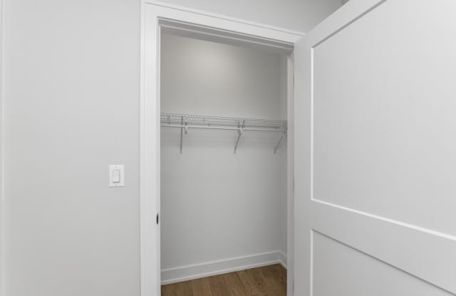 1908 West Winnemac Ave. Gallery 4
