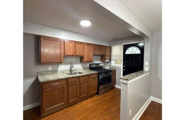 300 Leeanne Road photos photos