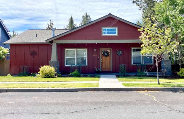 Charming Updated Home in Bend’s Old Farm District – Modern Comfort Meets Ideal Location photos photos