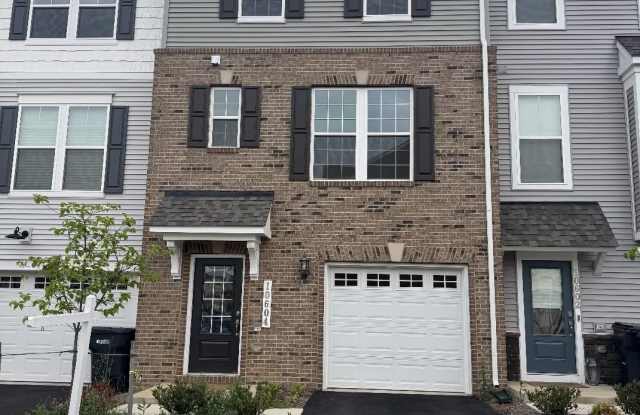 10604 SHEFFIELD GLEN LANE photos photos