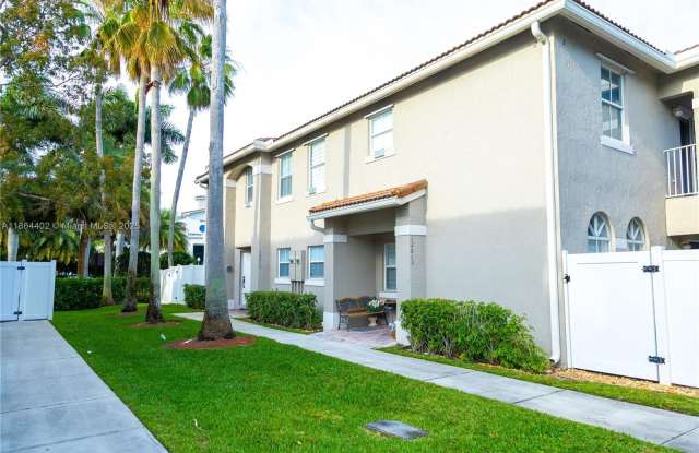 12615 SW 53rd St photos photos