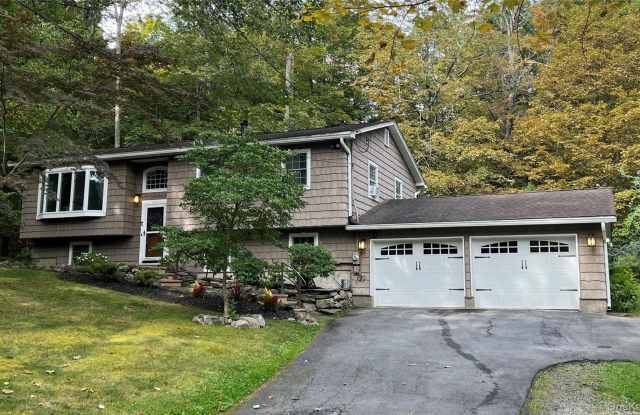 1179 E Mombasha Road - 1179 East Mombasha Road, Orange County, NY 10950