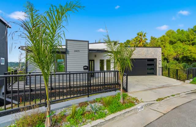 Stunning Hillside 3-Bedroom Home with City Views — 2409 Yorkshire Dr photos photos