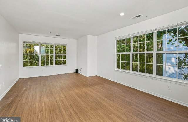 18512 BOYSENBERRY Drive Gallery 4
