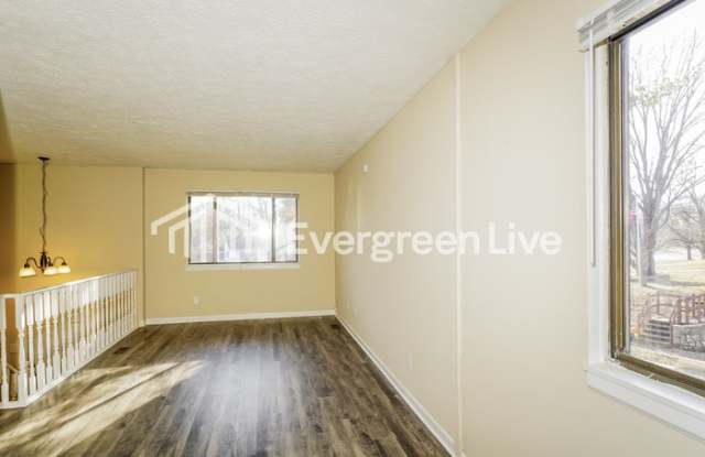 7818 Inverness Court Gallery 2