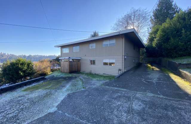 607 3rd Avenue Unit B - 607 3rd Avenue, Aberdeen, WA 98520 607 3rd Avenue Unit B - 607 3rd Avenue, Aberdeen, WA 98520