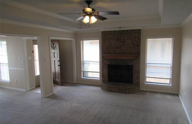 4908 Timberview Drive Gallery 2