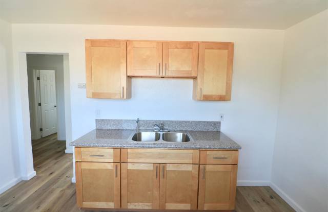 3776 Ocean View Boulevard - D Gallery 2