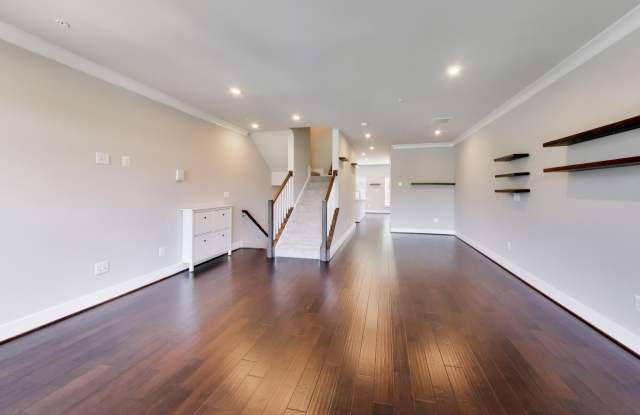 7213 GEORGIA Avenue NW Gallery 2