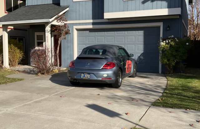 Spacious 4 Bedroom home in NE Bend w/newer carpet and paint! photos photos Spacious 4 Bedroom home in NE Bend w/newer carpet and paint! photos photos