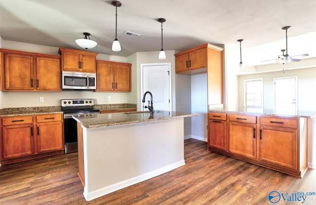 303 Avebury Road - 303 Avebury Road, Meridianville, AL 35759
