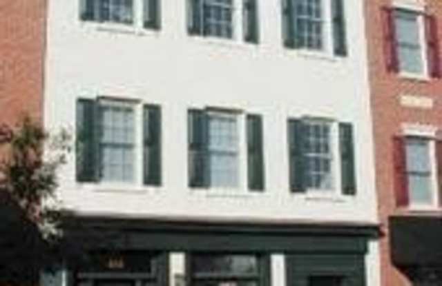 414 MAIN Street Gallery 1