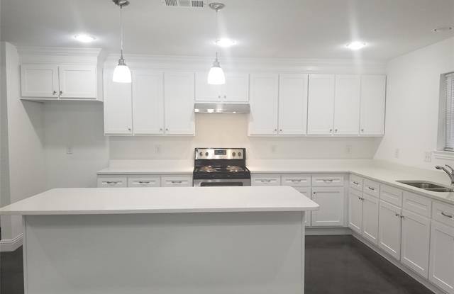 4360 Green Acres Circle Gallery 3