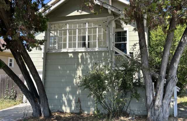 3 Bedroom, 1 Bath Home in Great Location photos photos