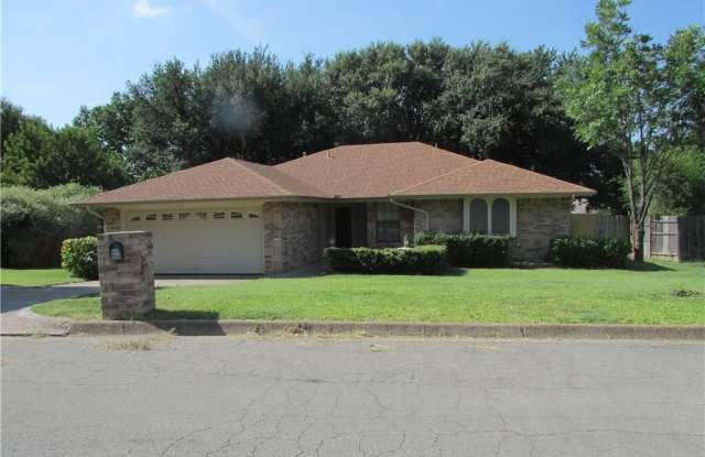 6820 Stillmeadows Circle N - 6820 Stillmeadows Circle North, North Richland Hills, TX 76182