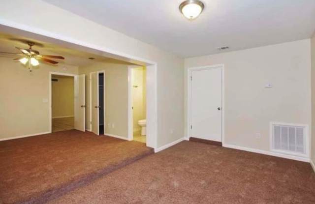 5407 Rundle Rd Gallery 3