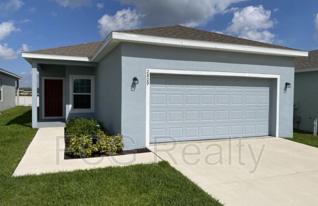 2809 Whispering Trails Dr - 2809 Whispering Trails Drive, Winter Haven, FL 33884