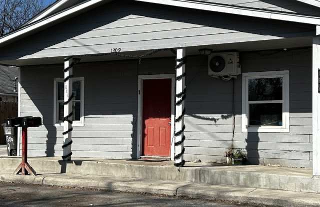 1309 KEATS unit: 2 - 1309 Keats Street, San Antonio, TX 78211 1309 KEATS unit: 2 - 1309 Keats Street, San Antonio, TX 78211