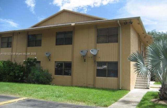 15328 SW 72 ST photos photos