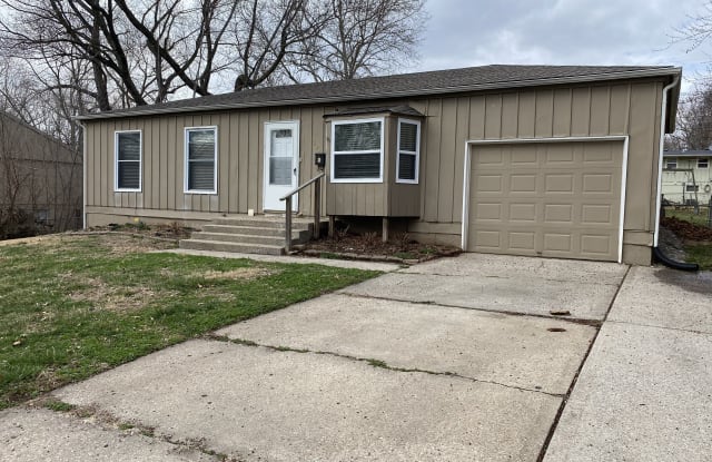 8506 E 92nd Ter - 8506 East 92nd Terrace, Kansas City, MO 64138