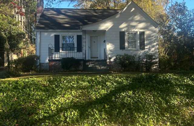 Greenville, 2BD/1BA, 1100SF - 9 East Mountainview Avenue, Greenville, SC 29609