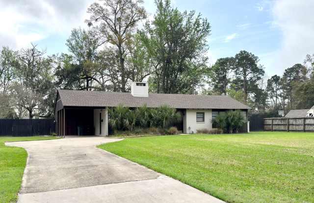 Vintage 2BR/2BA on Stanford Ave with Huge Fenced Yard  Lawn Care Included photos photos