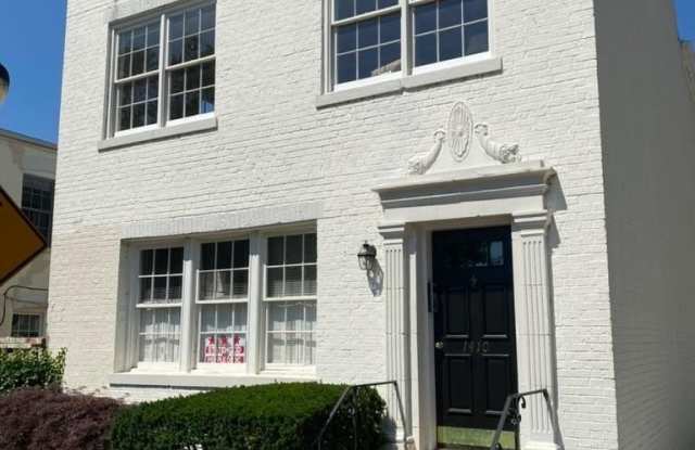 1410 26TH ST NW #2 Gallery 3