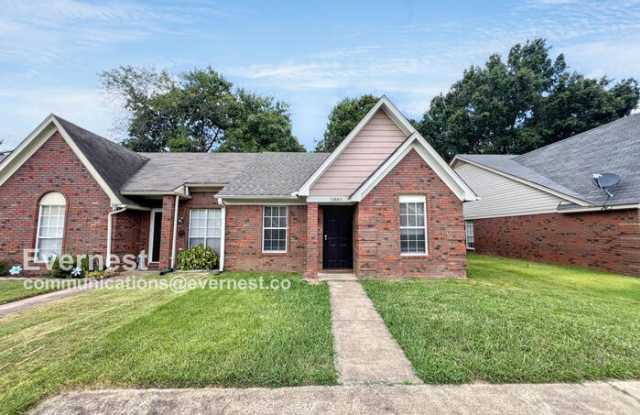5883 Garden Walk West - 5883 Garden Walk West, Southaven, MS 38671