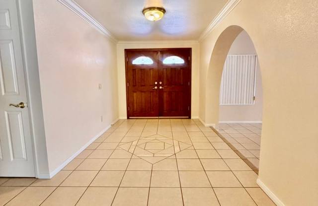 Beautiful Newbury Park Home Gallery 3