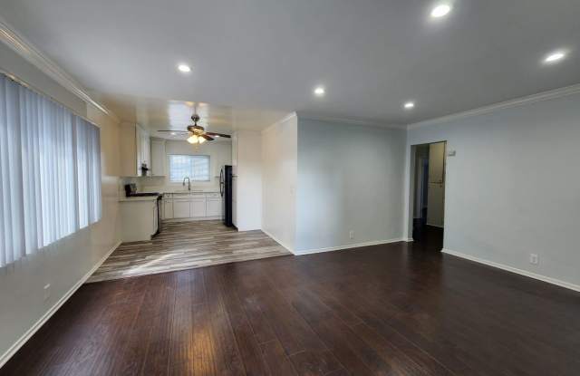 839n photos photos