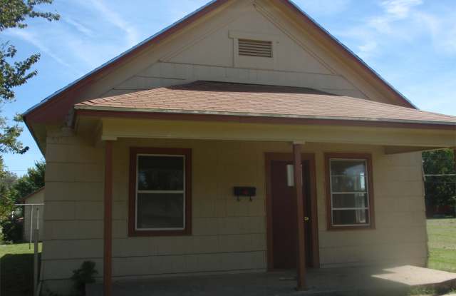 128 NW Penn Gallery 3