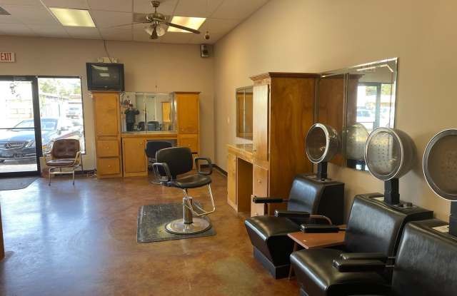 1215 CYPRESS STREET Gallery 4