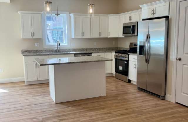 Brand New Townhouse-Style Living with Modern Finishes photos photos