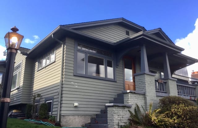2831 Boyer Ave. E. - 2831 Boyer Avenue East, Seattle, WA 98102