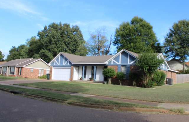3100 MARY ELIZABETH Dr Gallery 2
