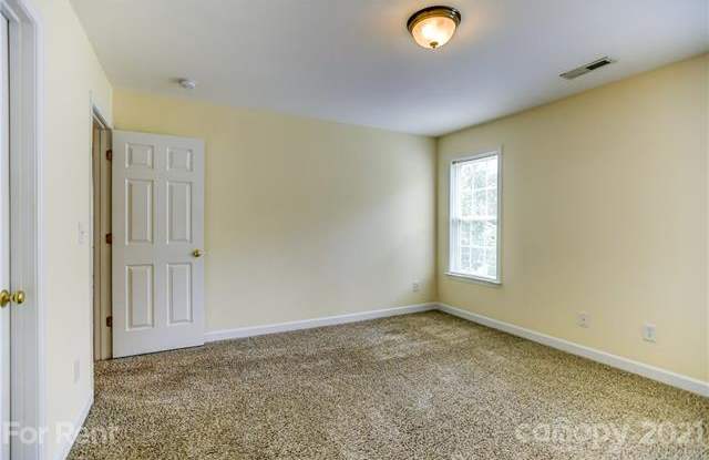5506 Strabane Drive Gallery 4