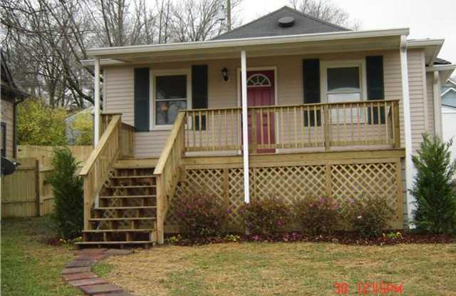 Sylvan Heights 2 Bedroom - 3727 Elkins Alley, Nashville, TN 37209