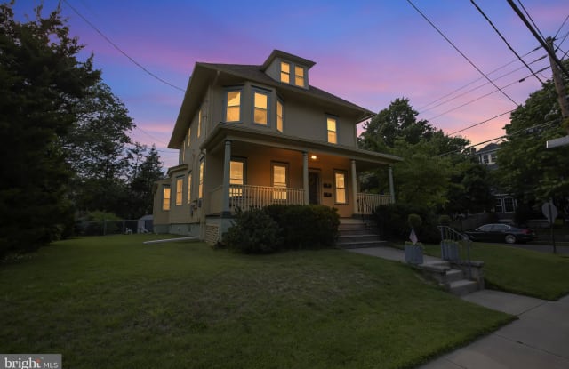 143 WOODLAWN AVENUE - 143 Woodlawn Avenue, Collingswood, NJ 08108