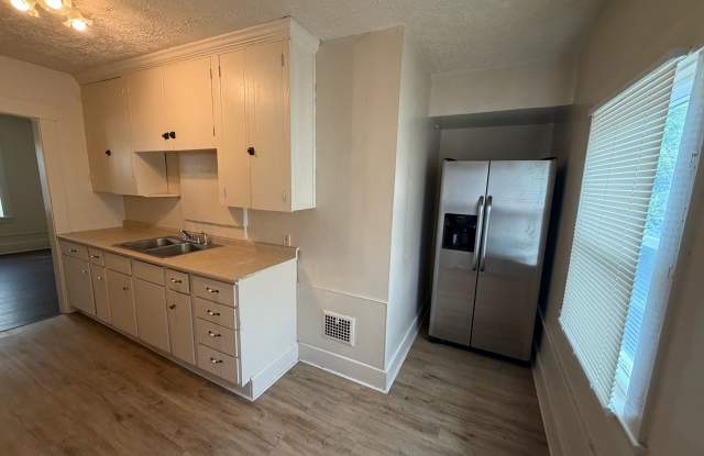 155-157 East Judson Avenue photos photos